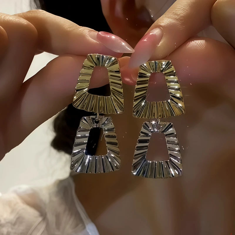 14K Gold-Plated Contrasting Square Stitching Earrings - elegant Square Stitching Earrings