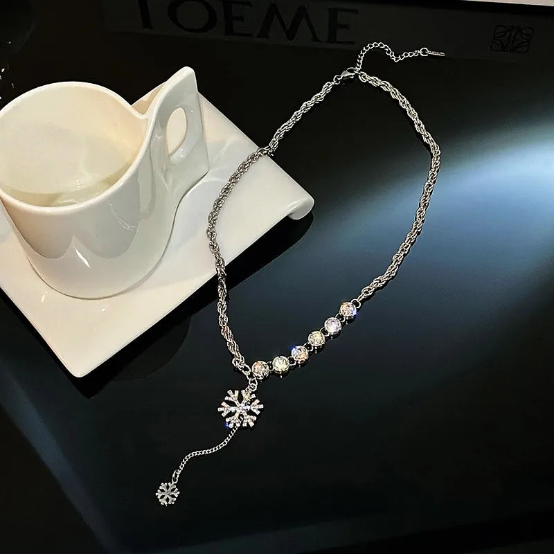 Detailed view of the 14K Gold-Plated Christmas Diamond Snowflake Necklaces chain and pendant