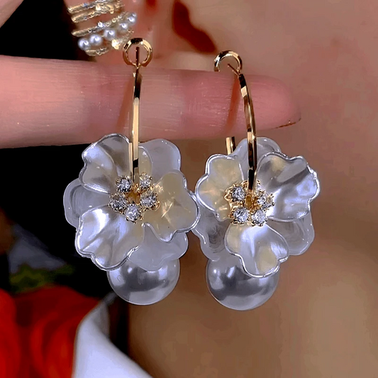 14K Gold-Plated Elegant Flower Pearl Earrings - elegant Flower Pearl Earrings