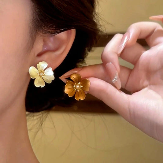 14K Gold-Plated Elegant Flower Stud Earrings - elegant Flower Stud Earrings