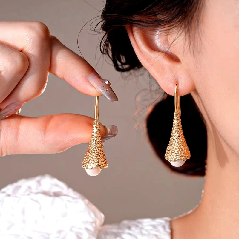 14K Gold-Plated Elegant Geometric Pearl Ear Hooks - elegant Pearl Ear Hooks