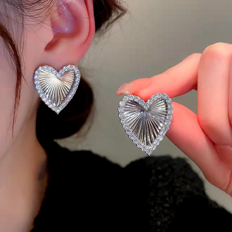 14K Gold-Plated Elegant Zircon Diamond Heart Stud Earrings - elegant Heart Earrings