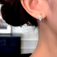 Close-up detail of the sparkling zircons and plating on the Leaf Threaders