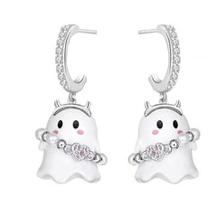 Close-up detail of the sparkling zircons and plating on the Ghost Halloween Set