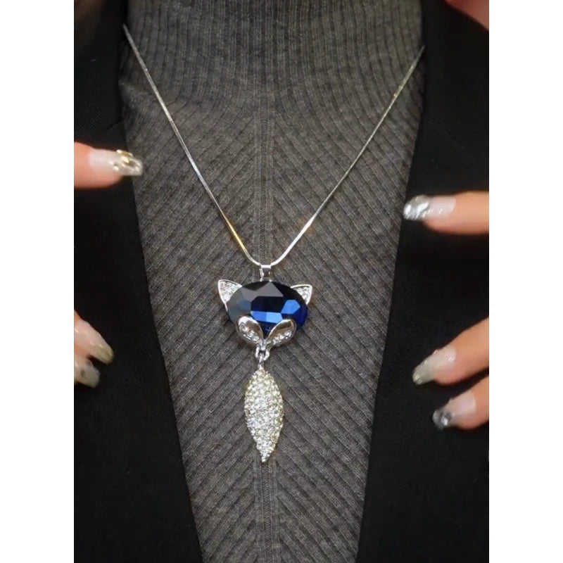 Close-up of the pendant and clasp on the Fox Necklace