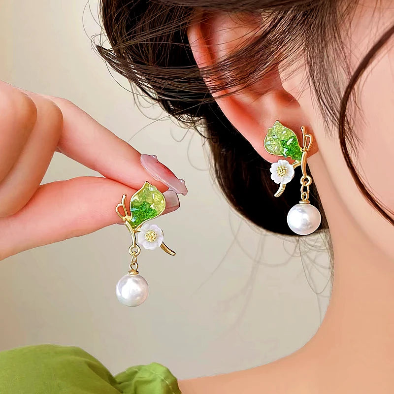 14K Gold-plated Butterfly Pearl Earrings - elegant Butterfly Pearl Earrings