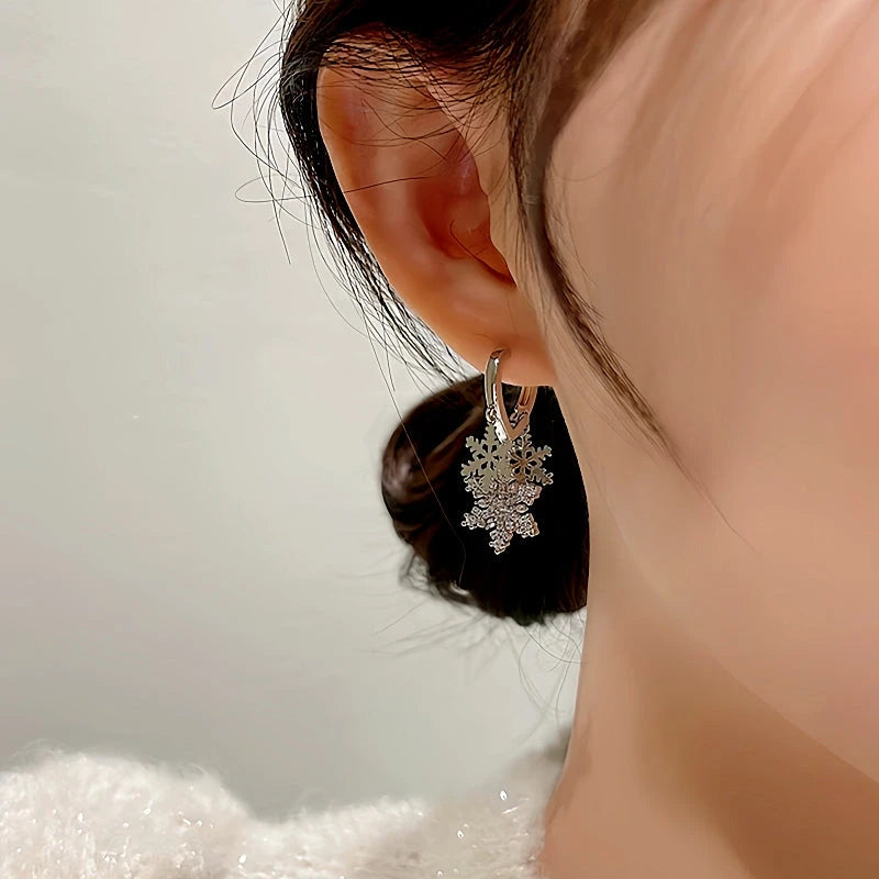 14K Gold-plated Christmas Diamond Zircon Snowflake Earrings - elegant Zircon Snowflake Earrings