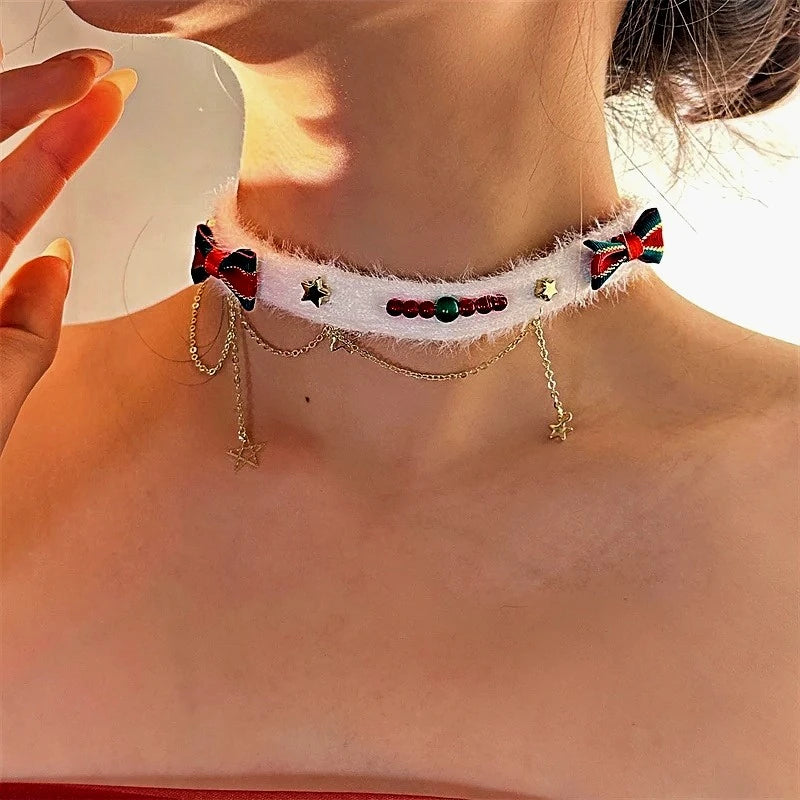 Close-up of the pendant and clasp on the Tassel Choker