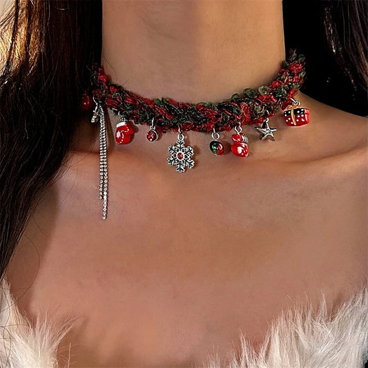 Christmas Color Matching Plush Snowflake Choker - beautiful Snowflake Choker