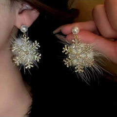 Silver Post Christmas Snowflake Pearl Earrings - elegant Snowflake Pearl Earrings