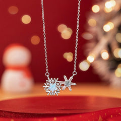 Detailed view of the Sterling Silver Christmas Snowflake Glass Stone Necklace chain and pendant
