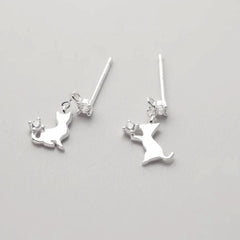 Close-up detail of the sparkling zircons and plating on the Cute Kitten Earrings