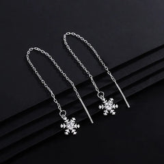 Close-up detail of the sparkling zircons and plating on the Sterling Silver Ring