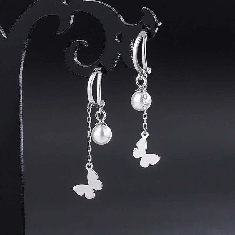 Close-up detail of the sparkling zircons and plating on the Double-Layer Necklace