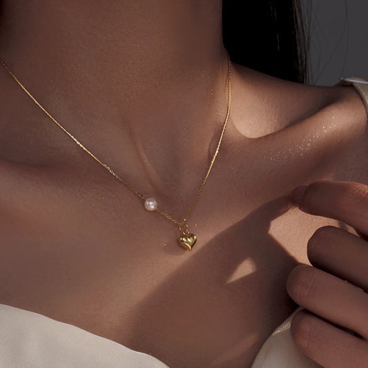 Sterling Silver Luxury Heart Pearl Necklace - beautiful Diamond Moon Pendant