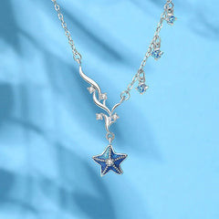 Close-up detail of the sparkling zircons and plating on the Starfish Jewelry Set
