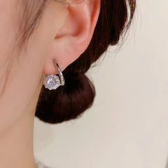 YouTube Blockbuster:Fashionable and Exquisite Rotating Earrings