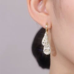 Fashionable & Elegant Gold Leaf Earrings