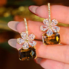 Minimalist, Stylish & Cute Flower Earrings