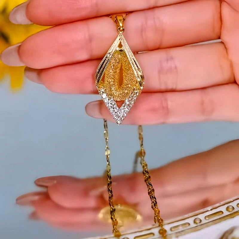 Close-up of the pendant and clasp on the Sculptural Mesh Teardrop