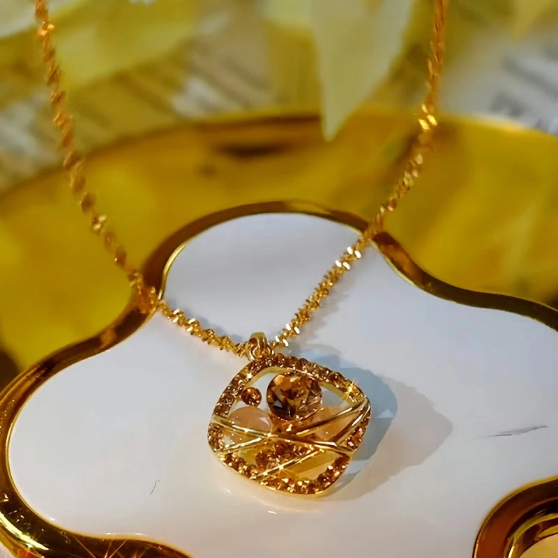 Close-up of the pendant and clasp on the Pendant Necklace