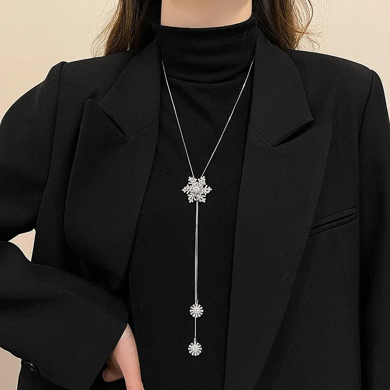 14K Gold-Plated Christmas Rotating Zircon Snowflake Sweater Chain Necklace - beautiful Rotating Snowflake Necklace