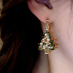 Close-up detail of the sparkling zircons and plating on the Christmas Tree Pearl Earrings