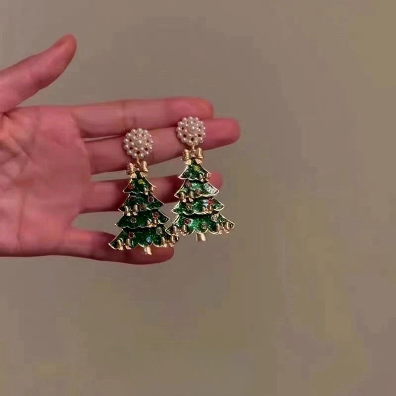 Close-up detail of the sparkling zircons and plating on the Christmas Tree Pearl Earrings