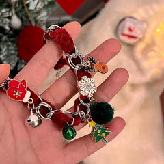 Close-up of the pendant and clasp on the Christmas Tree Choker