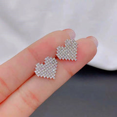 Close-up detail of the sparkling zircons and plating on the Pearl Tassel Earrings