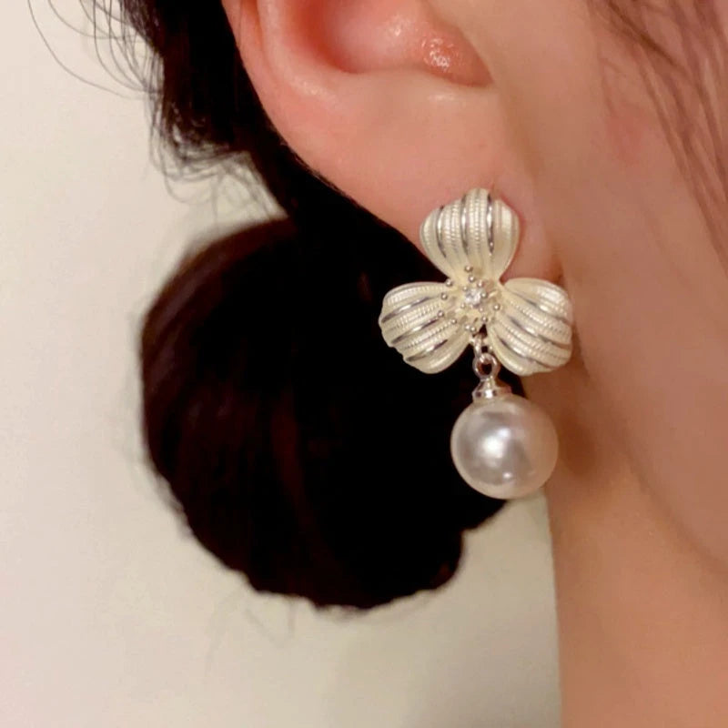 14K Gold-Plated Elegant Thick Silver Clover Pearl Earrings - elegant Clover Pearl Earrings