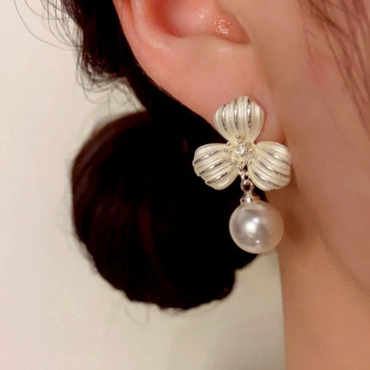 14K Gold-Plated Elegant Thick Silver Clover Pearl Earrings - elegant Clover Pearl Earrings