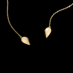 Close-up of the pendant and clasp on the Heart Magnetic Necklace