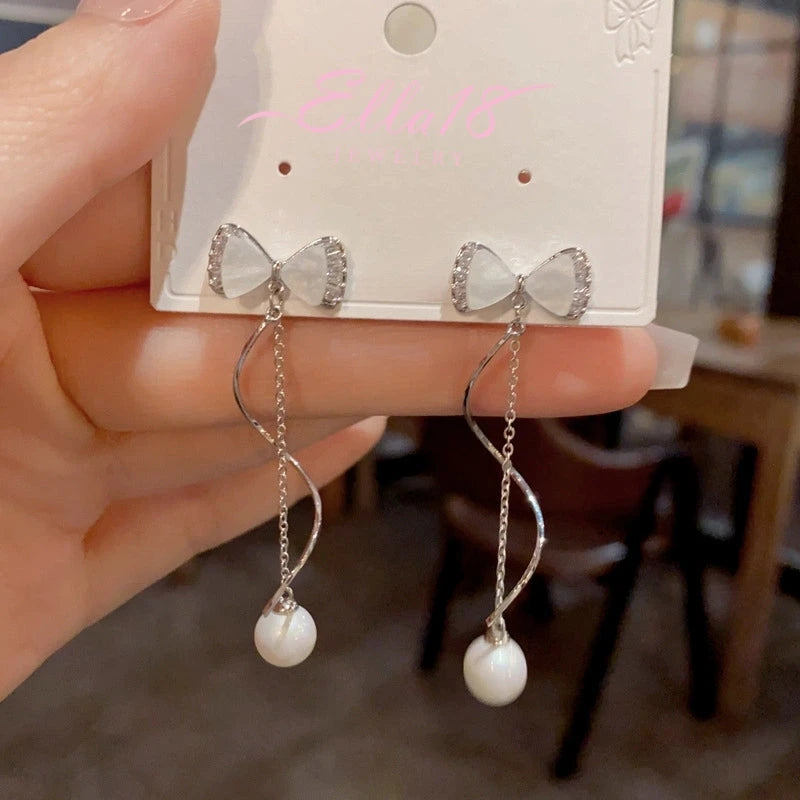 Close-up detail of the sparkling zircons and plating on the Pearl Tassel Earrings