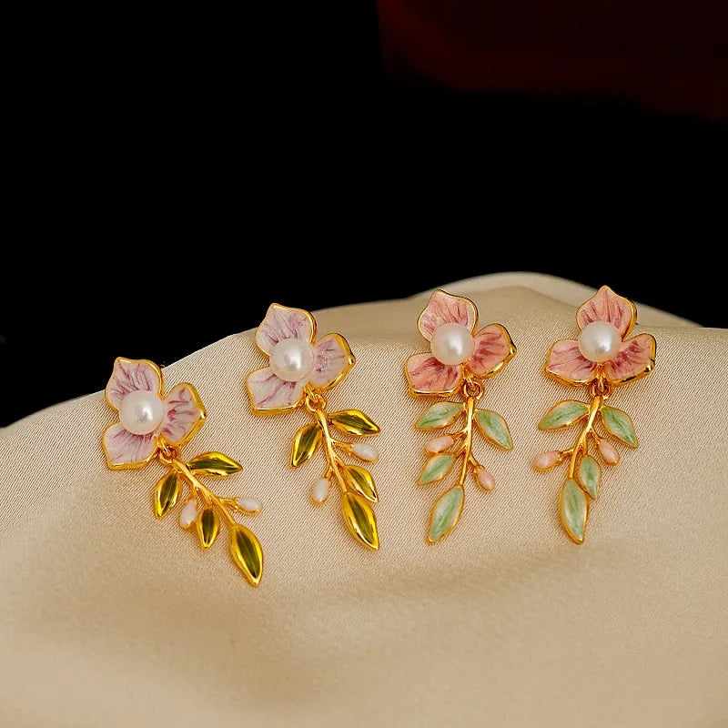 Close-up detail of the sparkling zircons and plating on the Pearl Earrings