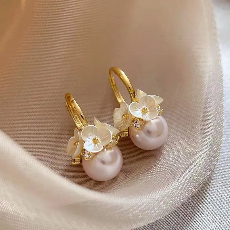 14K Gold-Plated Flower Pearl Earrings - elegant Flower Pearl Earrings
