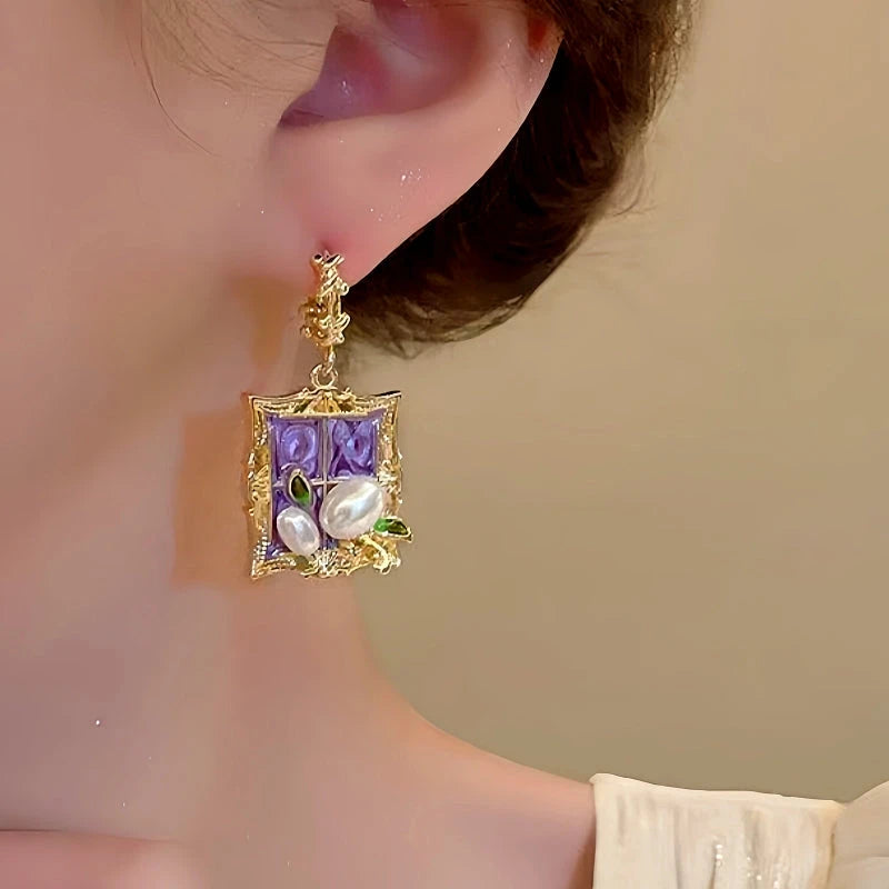 Close-up detail of the sparkling zircons and plating on the Baroque Pearl Earrings