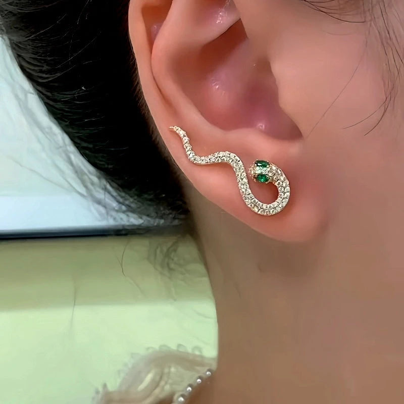 14K Gold-Plated Green Diamond Snake Crawler - elegant Snake Ear Crawler