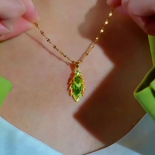 14K Gold-Plated Green Zircon Diamond Leaf Necklace - beautiful Zircon Leaf Necklace