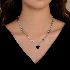 Detailed view of the 14K Gold-Plated Heart Pendant Pearl Necklace chain and pendant