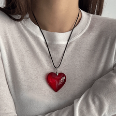 Detailed view of the 14K Gold-Plated Hip-Hop Red Heart Necklace chain and pendant