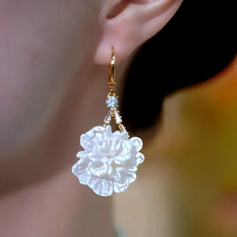 Close-up detail of the sparkling zircons and plating on the Super Fairy Earrings