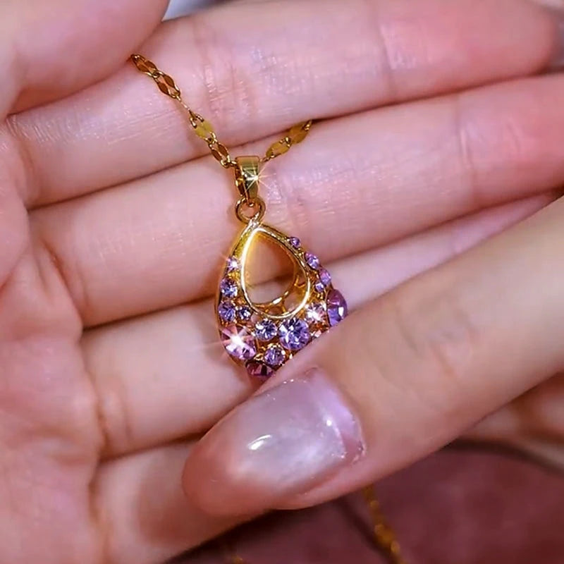 Close-up of the pendant and clasp on the Diamond Water Drop