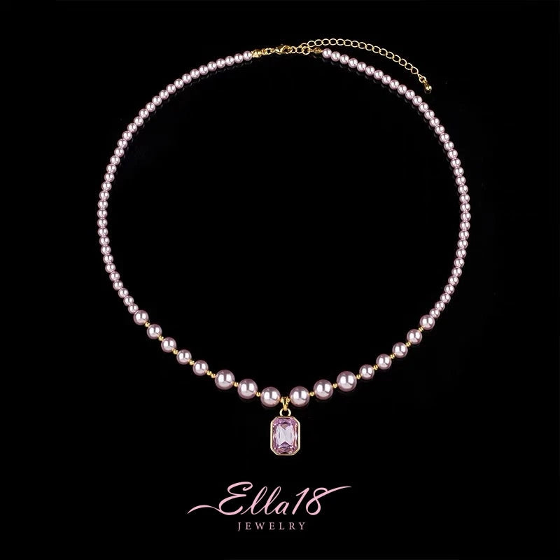 Detailed view of the 14K Gold-Plated Purple Zircon Diamond Pearl Necklace chain and pendant