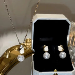 14K Gold-Plated Tulip Pearl Earrings And Necklace Set - elegant Tulip Pearl Set