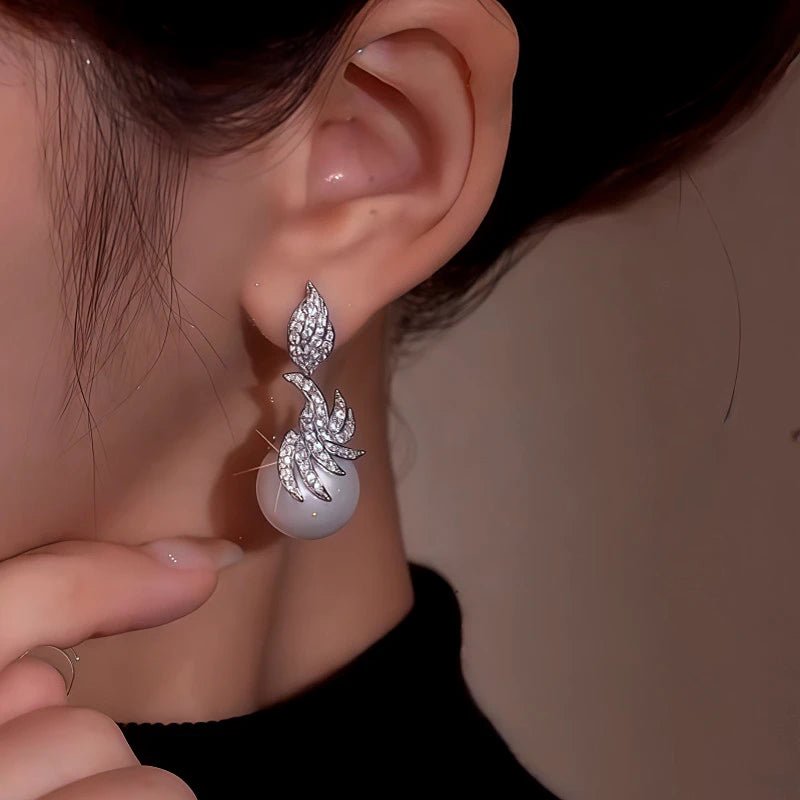 Close-up detail of the sparkling zircons and plating on the Silver Leaf Pearl