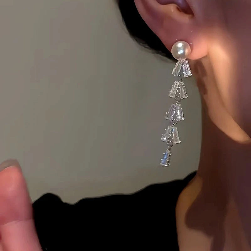 Close-up detail of the sparkling zircons and plating on the Dainty Leaf Pearl