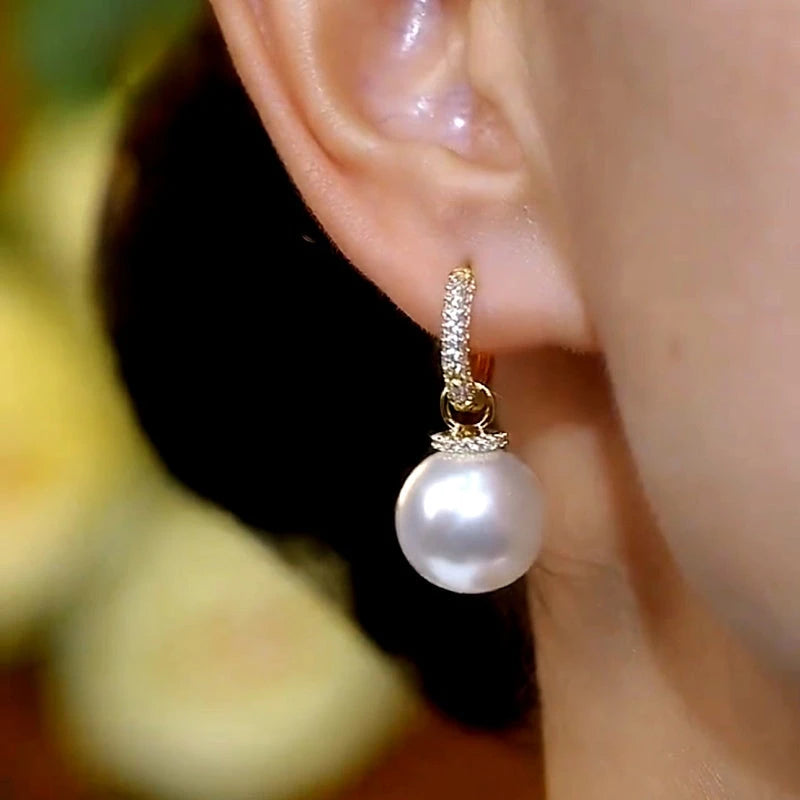 Close-up detail of the sparkling zircons and plating on the Dainty Pearl Threaders