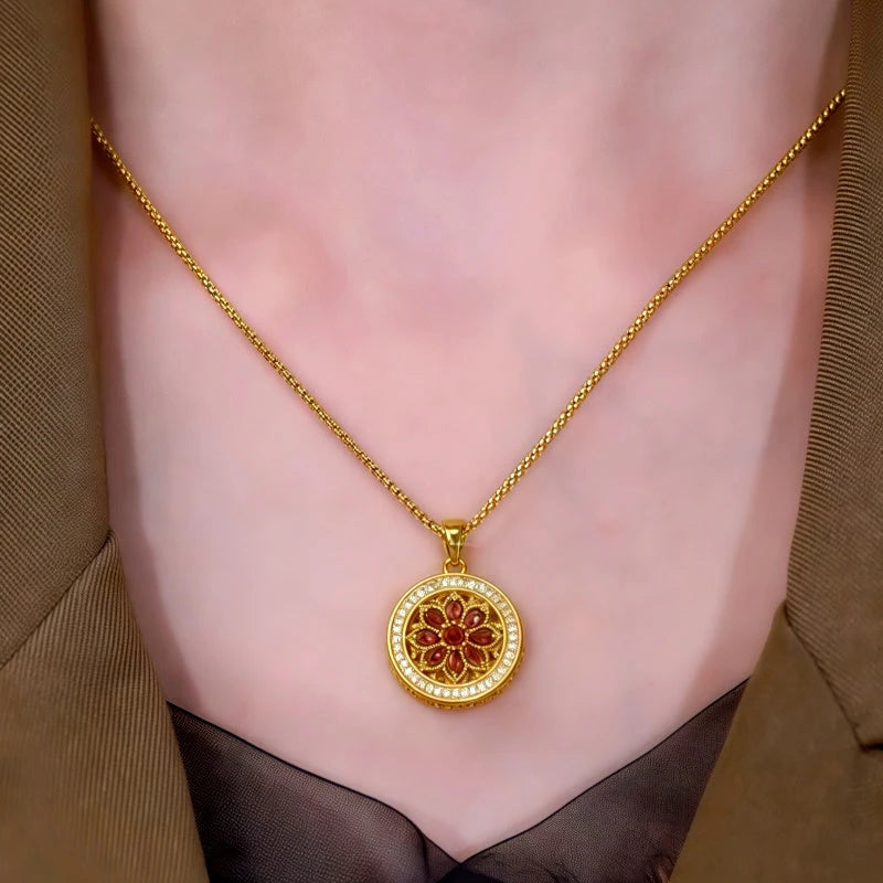 Close-up of the pendant and clasp on the Flower Pendant Necklace