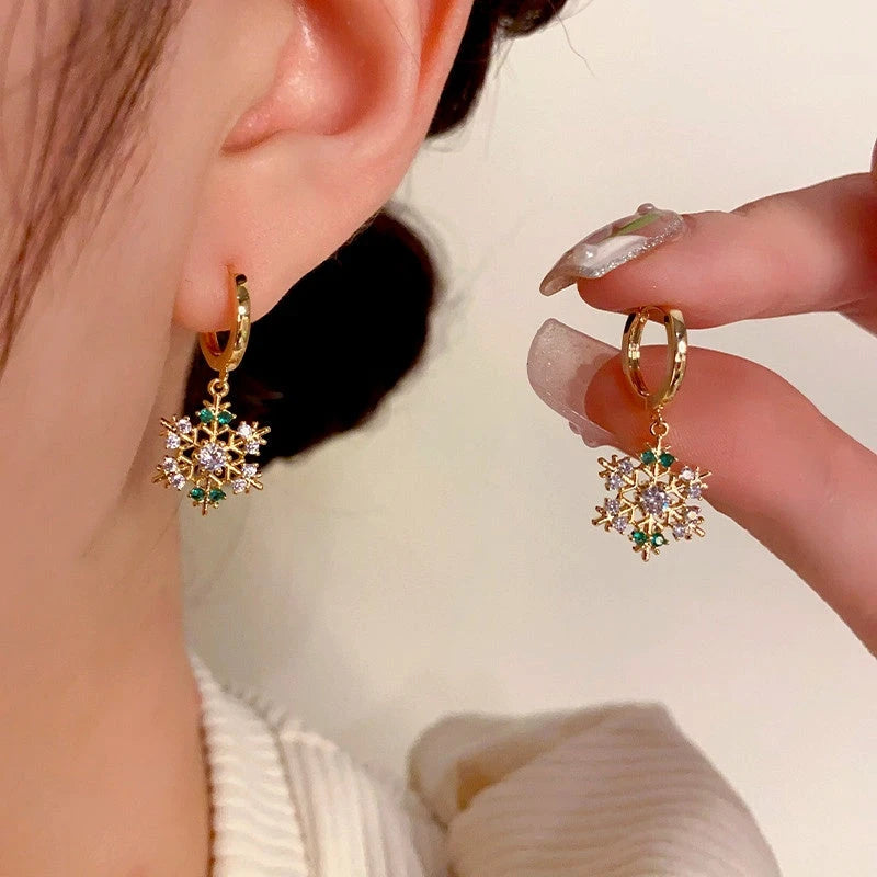 14K Gold-Plated Christmas Zircon Snowflake Earrings - elegant Golden Snowflake Earrings